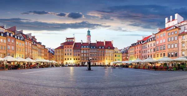 Рыночная площадь Варшавы, Польша — стоковое фото