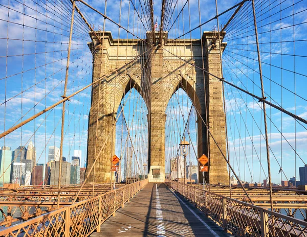 Puente de Brooklyn, Nueva York, nadie — Foto de Stock