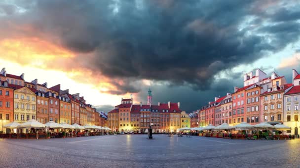 集市广场华沙，波兰，时间的推移，在夕阳下，没人 — 图库视频影像