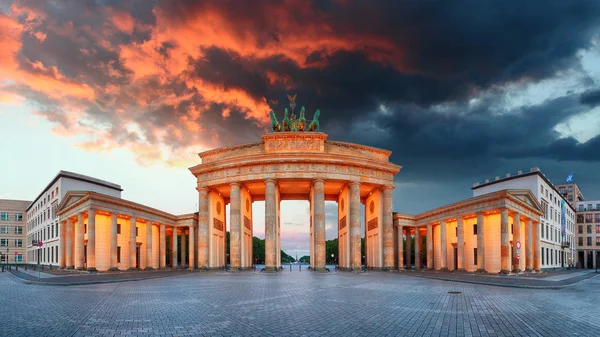 勃兰登堡门，柏林，德国-全景 — 图库照片