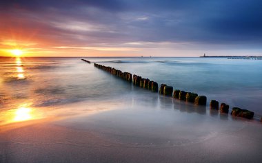 Baltık Denizi, Polonya üzerinde dramatik günbatımı