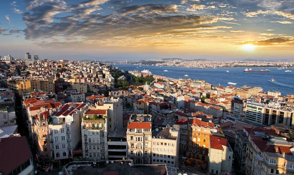 Istanbul Panorama při západu slunce, Turecko — Stock fotografie