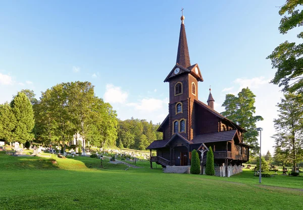 Wooden church, Tatranska Javorina, High Tatra Mountains, Western — Stock Photo, Image