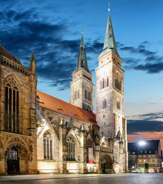 Gece St. Lawrence kilisede Nürnberg, Almanya