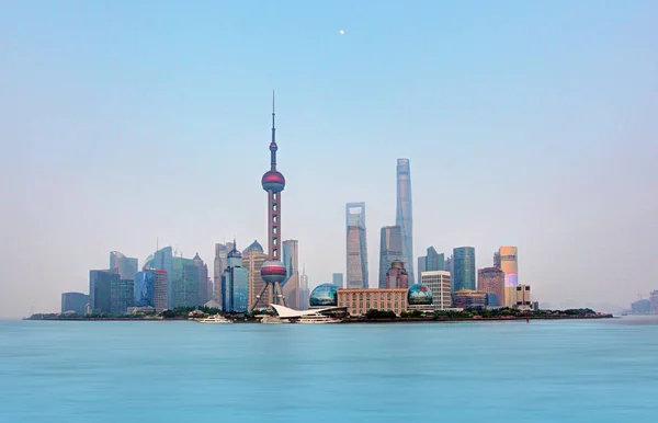 Shangahi skyline at day, China. — Stock Photo, Image