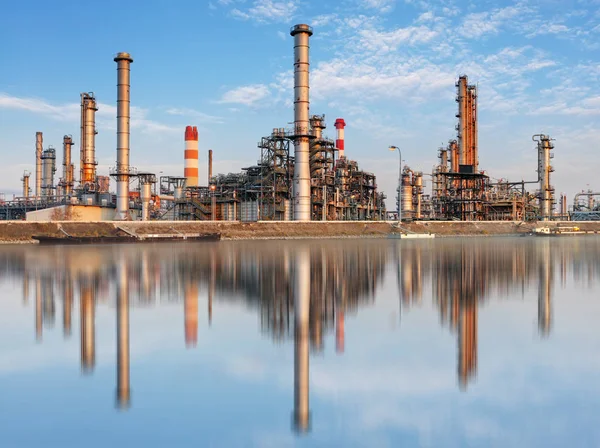 Industrie, Factory - Oil Refinery — Stockfoto