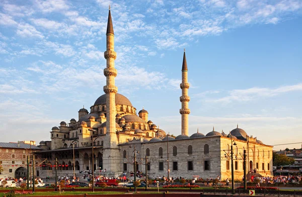 Yeni Cami mecset Isztambulban, Törökország — Stock Fotó