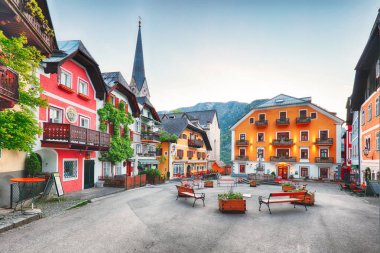 Avusturya Alpleri dağ Hallstatt meydanda