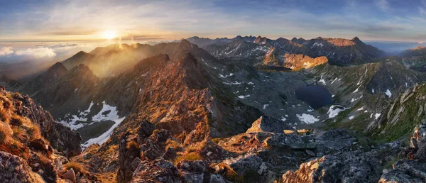 Mountain landcape panorama at summer in Poland Tatras near Zakop — Stock Photo, Image