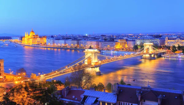 Budapeşte, Macaristan bir gece — Stok fotoğraf