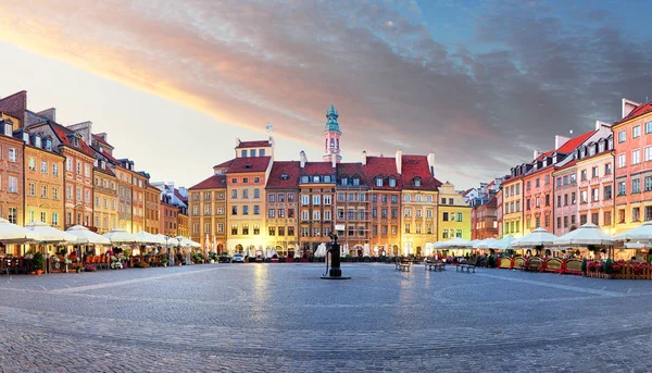 Panorama av Warszawa odl torget, Rynek Starego Miasta, Polen — Stockfoto