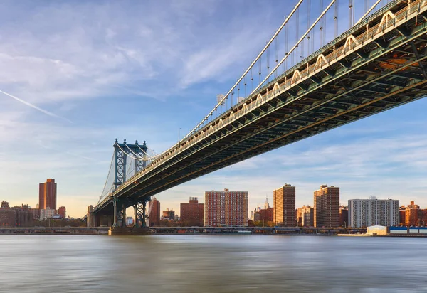 Manhattan bridge at a day — Stock Photo, Image