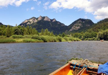 Dunajec nehir Pieniny dağlarda - Polonya