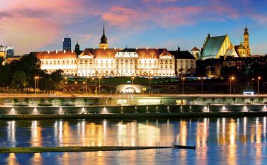 Vistula Nehri waterfront ve Kraliyet kale Savaşı
