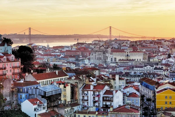 Gün batımında, Portekiz Lizbon tarihi şehir — Stok fotoğraf
