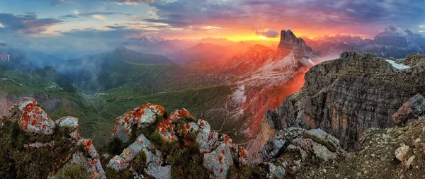 Panorama dramatic sunset in dolomites alp mountain from peak Nuv — Stock Photo, Image