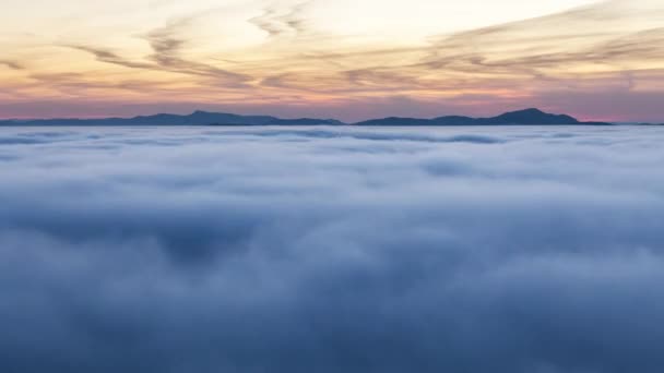 Zonsondergang Wolken Mist Berg Systembolaget Bij Zonsopgang Time Lapse Slowakije — Stockvideo