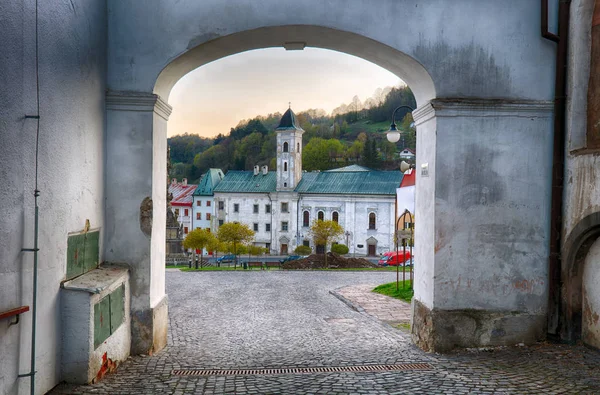 Szlovákia történelmi város Körmöcbánya — Stock Fotó