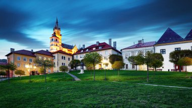 Slovakya - gece Kremnica şehir