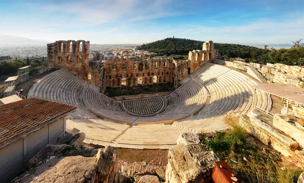 アテネ - 遺跡の古代劇場のヘロディオン アッティクス アクロポールで — ストック写真