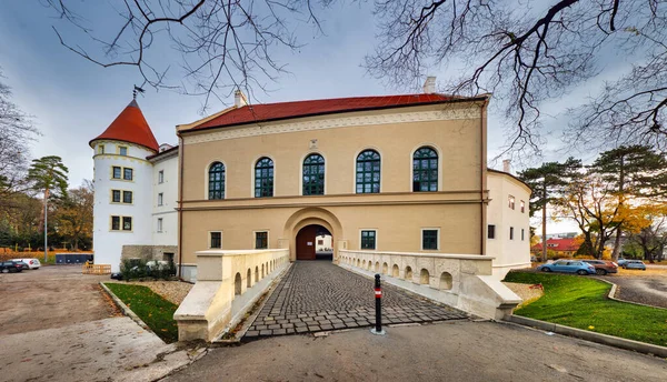 Pezinok, Słowacja - 15 października 2019: Pezinok, Słowacja. Zamek — Zdjęcie stockowe