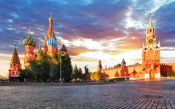 Panorama Moskou Bij Zonsopgang Rode Plein Met Heilige Basiliek Rusland — Stockfoto