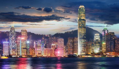 Hong Kong, Çin Viktorya Limanı 'ndan gökyüzü manzarası