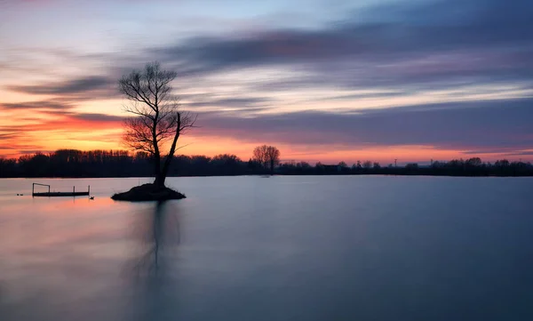 Landscape Lake Tree Sunrise Reflection — Stock Photo, Image