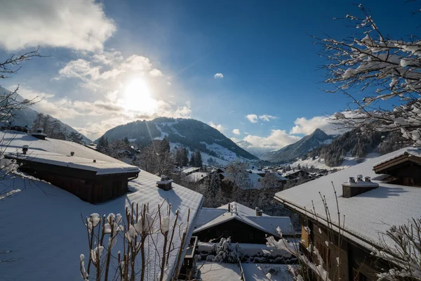 Pueblo de Gstaad en invierno — Foto de Stock