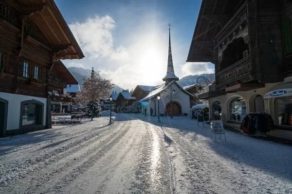 Promenade de Gstaad en hiver Images De Stock Libres De Droits