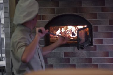  pizza yemek pişiren