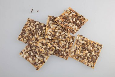 tohum serpme ile bisküvi