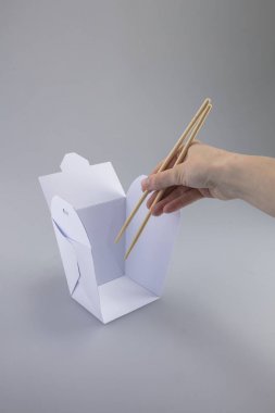 Düzen Foc kutusunun içeriğini göstermek için bölüm dışarı bir kesim ile