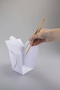 Düzen Foc kutusunun içeriğini göstermek için bölüm dışarı bir kesim ile