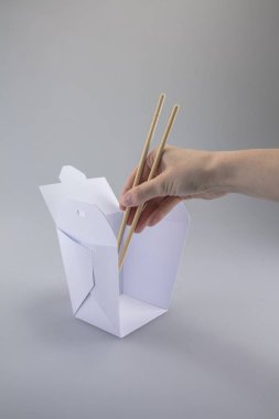 Düzen Foc kutusunun içeriğini göstermek için bölüm dışarı bir kesim ile