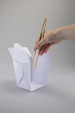 Düzen Foc kutusunun içeriğini göstermek için bölüm dışarı bir kesim ile