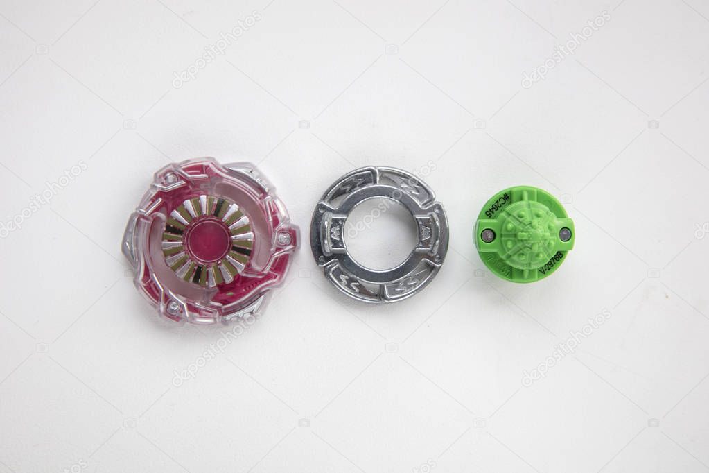 children's toy spinning tops