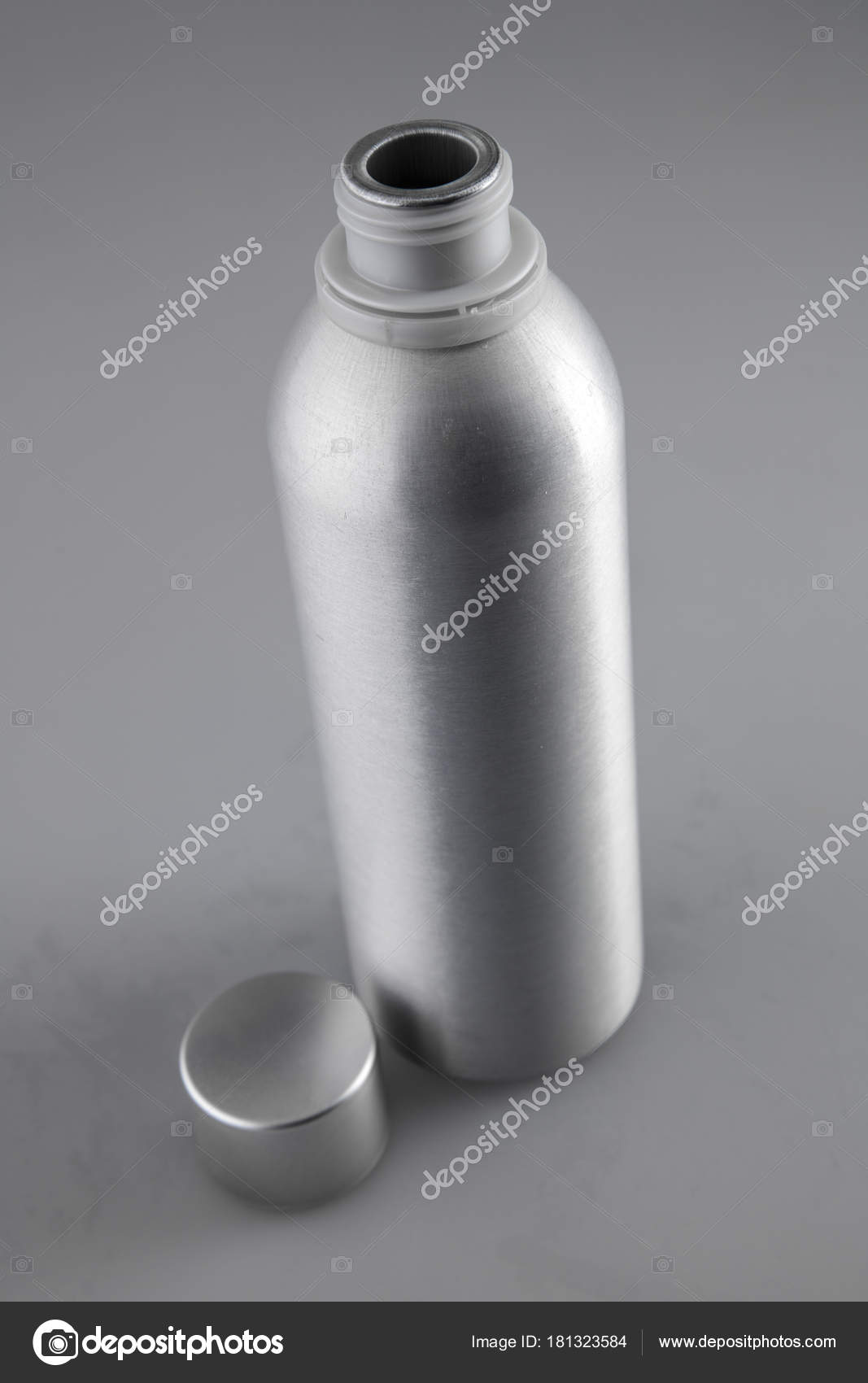 Download Mockup Aluminum Bottle Beverages Stock Photo Image By C Nechipas 181323584