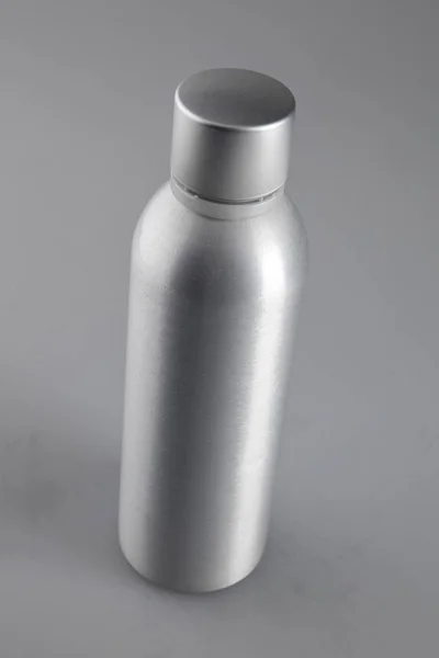 Mockup Aluminium Flaska För Drycker — Stockfoto