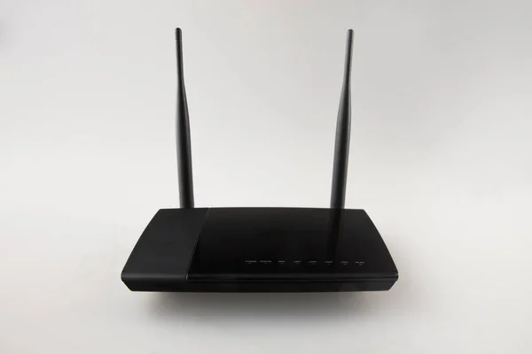 Router Negro Con Dos Antenas — Foto de Stock