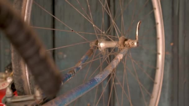 Abandonado Bici Vieja Trastero — Vídeo de Stock