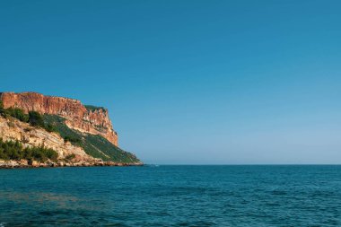 Güney Fransa 'daki Cassis plajından güzel bir deniz manzarası..