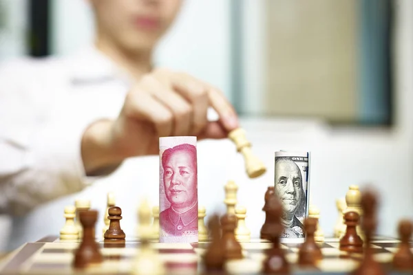 Ett spel mellan Cny och Usd — Stockfoto