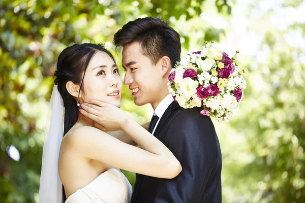 Loving asian newly-wed Stock Picture