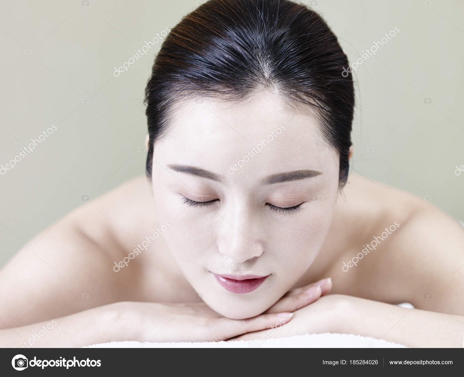 Asiatische Geschlechter herunterladen