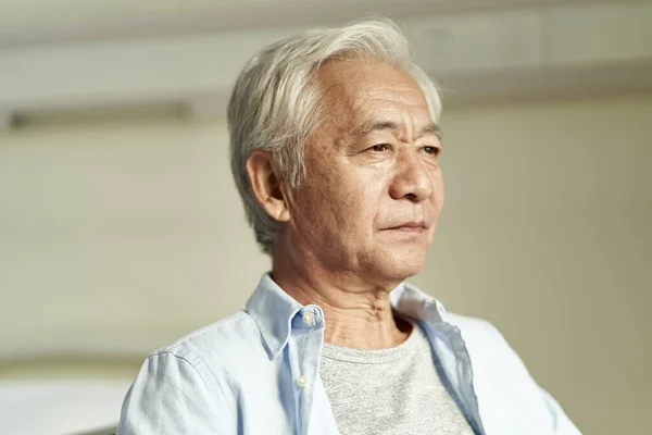 Portrait of senior asian man — Stock Photo, Image