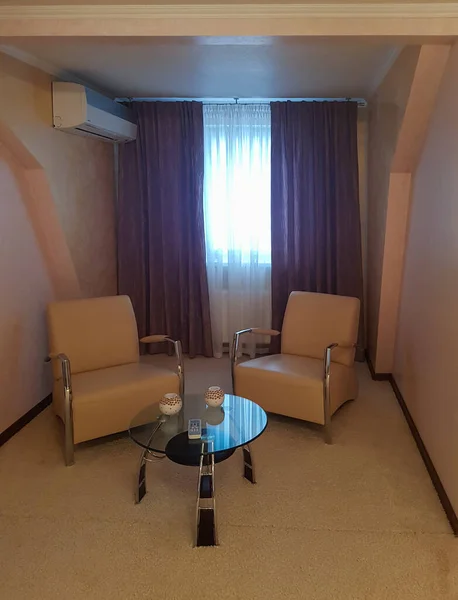 Interior Kamar Dengan Tirai Dan Tulle — Stok Foto