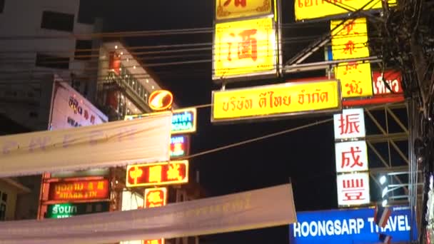 タイ王国バンコクの有名な中華街を歩く 11月 2019 — ストック動画