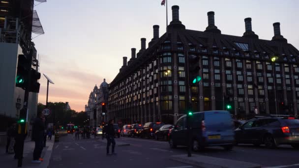 Londra Nın Merkezinde Trafik Londra Nın Sunset Inde Haziran 2019 — Stok video