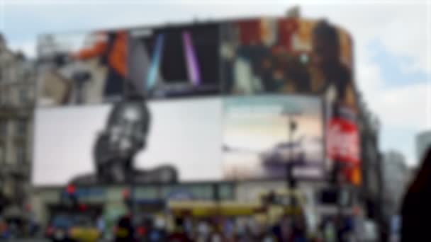 Anuncios Fuera Foco Pared Exhibición Grande Piccadilly Circus Londres Reino — Vídeos de Stock